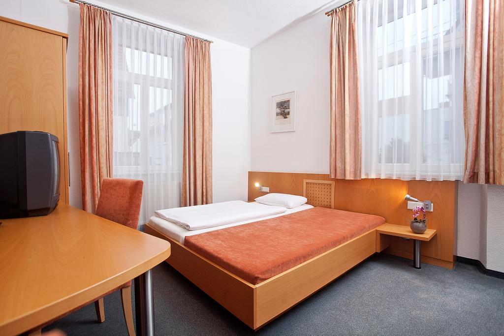 Hotel Gruenshof Walldorf  Dış mekan fotoğraf